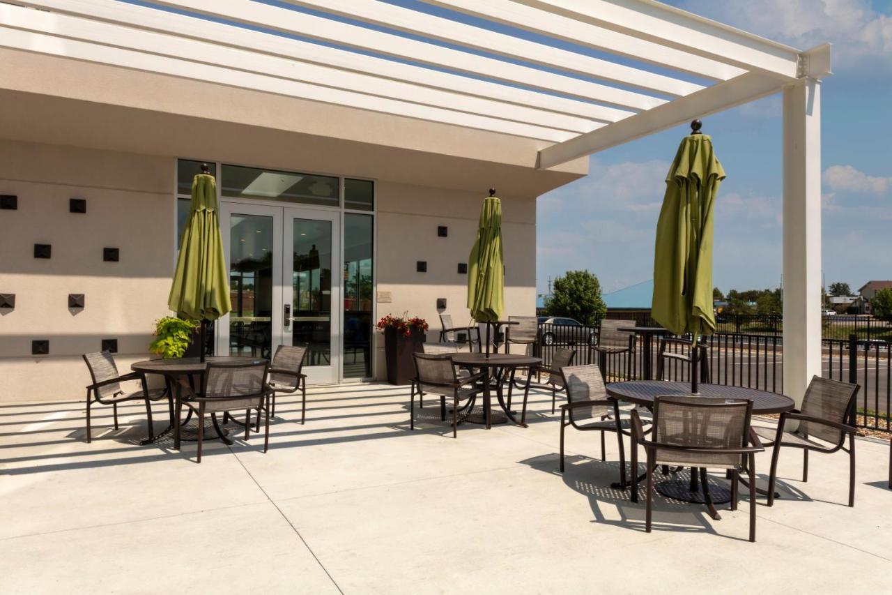 Springhill Suites Kansas City Airport Esterno foto