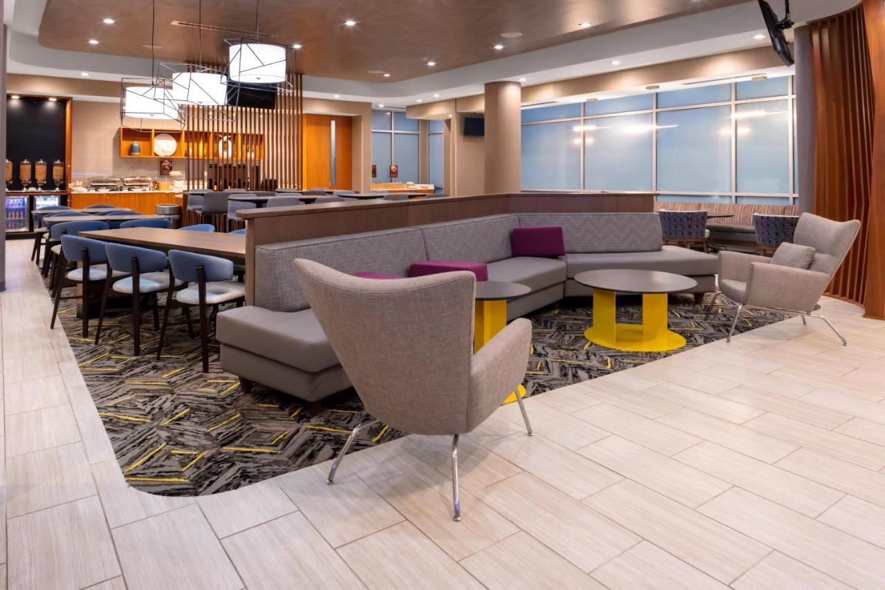 Springhill Suites Kansas City Airport Esterno foto