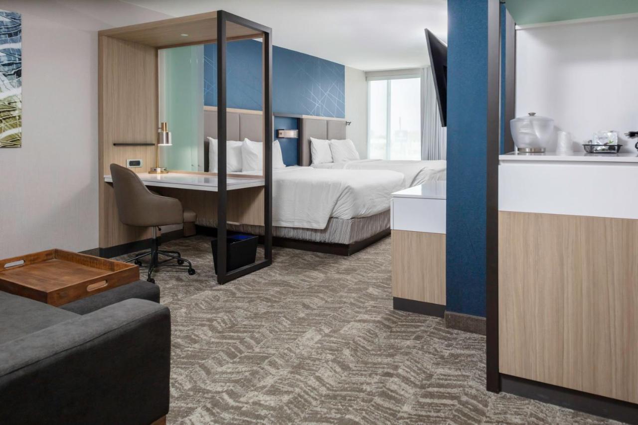Springhill Suites Kansas City Airport Esterno foto